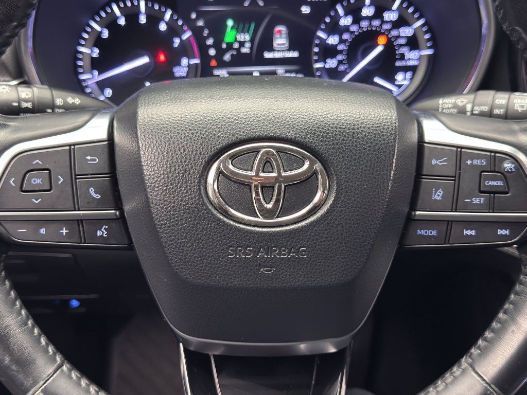 Used 2020 Toyota Highlander Platinum AWD/4WD image 34