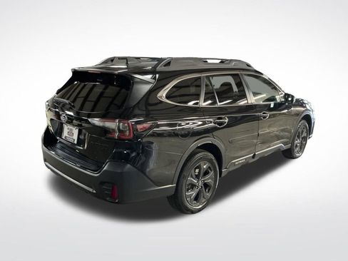 Certified 2022 Subaru Outback Onyx Edition XT image 6