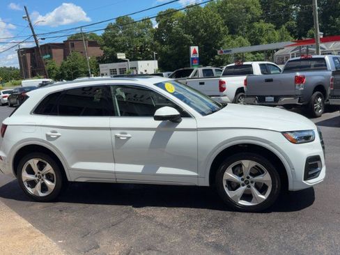 Used 2021 Audi Q5 Prestige AWD/4WD image 5