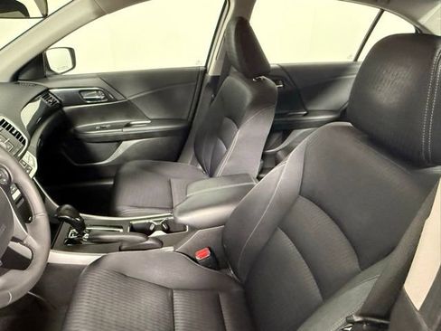 Used 2015 Honda Accord Sport image 32