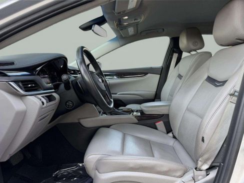 Used 2017 Cadillac XTS Luxury FWD image 19