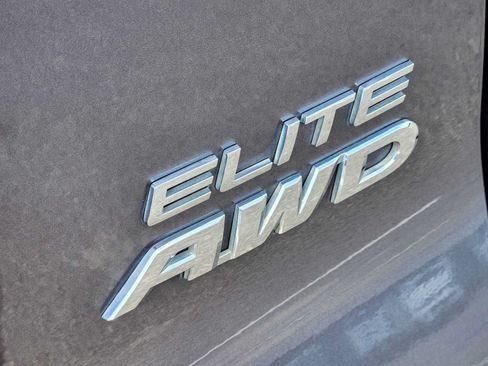Used 2022 Honda Pilot Elite image 11