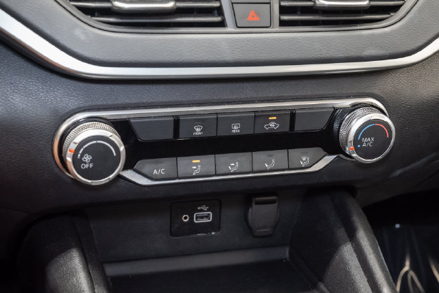 Used 2024 Nissan Altima 2.5 S FWD image 19