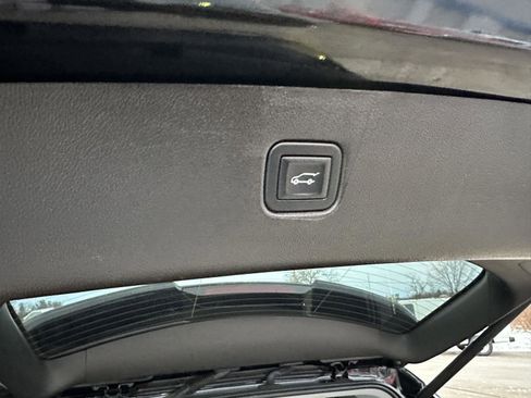 Used 2023 Chevrolet Blazer LT w/ Convenience Package image 16