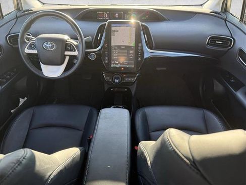 Used 2017 Toyota Prius Prime Advanced image 15
