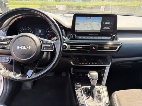 Used 2022 Kia Seltos S AWD/4WD image 15