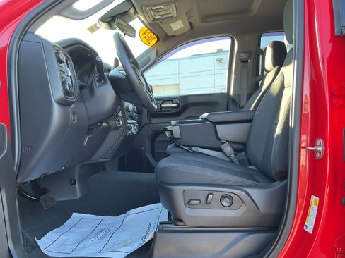 Used 2024 Chevrolet Silverado 1500 Custom image 6