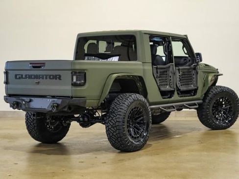 Used 2025 Jeep Gladiator Sport AWD/4WD image 40