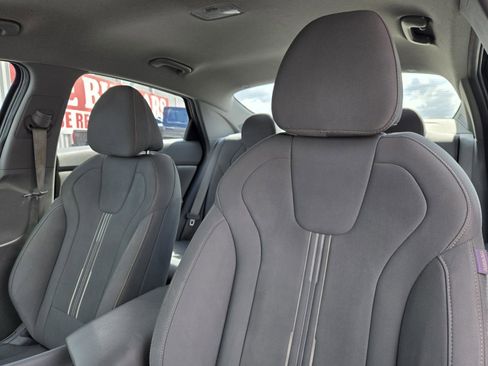 Used 2021 Hyundai Elantra SEL w/ Convenience Package image 21