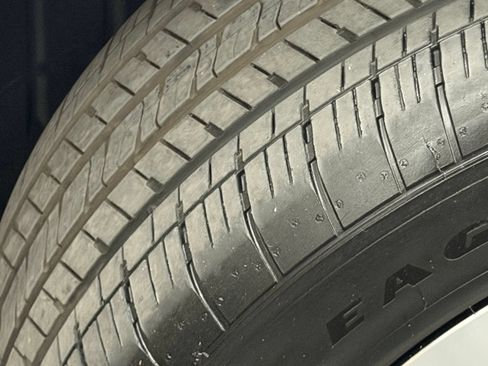 Used 2025 Mercedes-Benz GLC 350e 4MATIC image 20