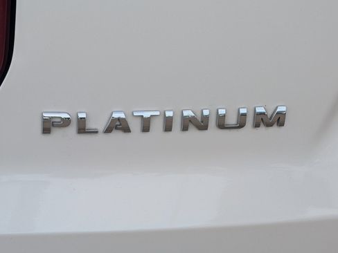 Used 2018 Ford Explorer Platinum AWD/4WD image 11