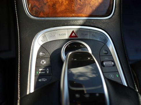 Used 2015 Mercedes-Benz S 63 AMG 4MATIC Sedan w/ Driver Assistance Package image 31