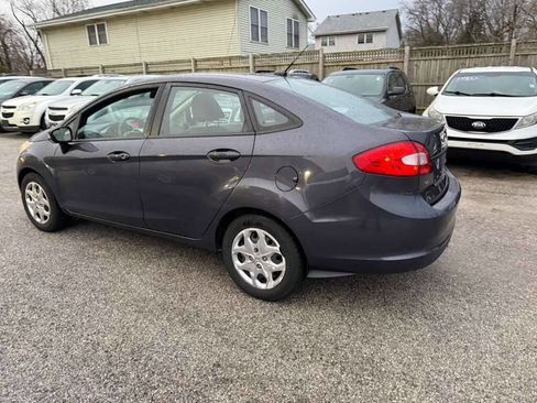 Used 2013 Ford Fiesta SE image 16