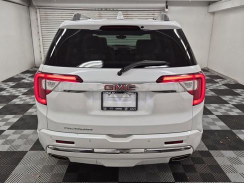 Used 2023 GMC Acadia Denali w/ Denali Technology Package image 8