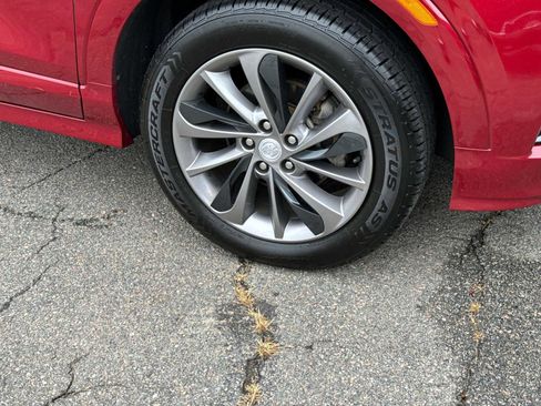 Certified 2021 Buick Encore GX Select w/ Sport Touring Package image 5