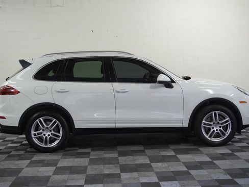Used 2016 Porsche Cayenne AWD/4WD image 7