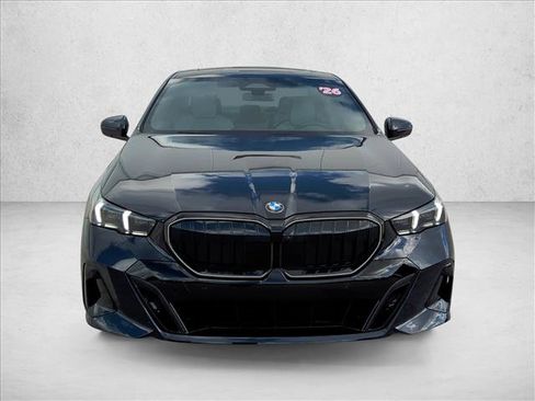 Used 2026 BMW 540i xDrive w/ M Sport Package image 2