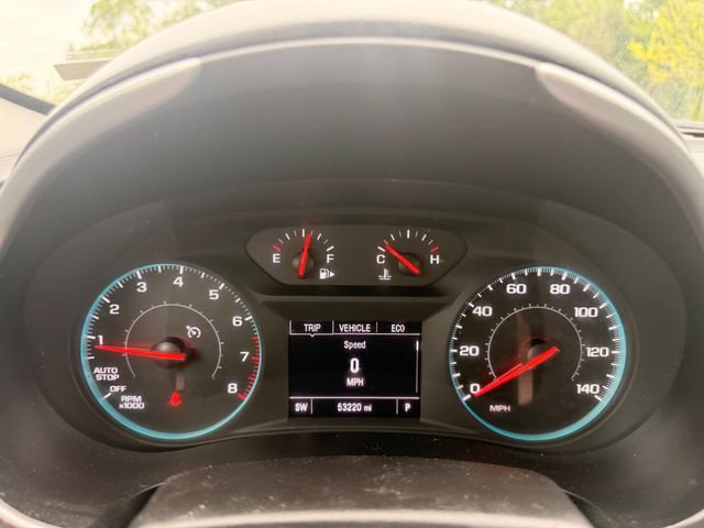Used 2025 Chevrolet Malibu LT FWD image 3