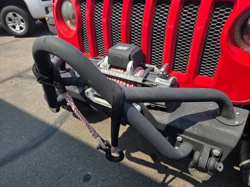 Used 2018 Jeep Wrangler Unlimited Sport S AWD/4WD image 21