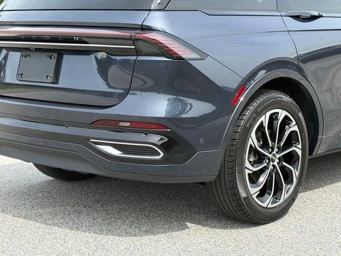 Used 2024 Lincoln Nautilus Reserve w/ Equipment Group 203A AWD/4WD image 16