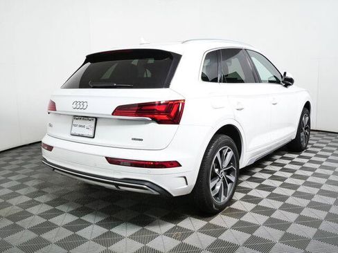 Used 2021 Audi Q5 2.0T Premium Plus w/ Premium Plus Package AWD/4WD image 3