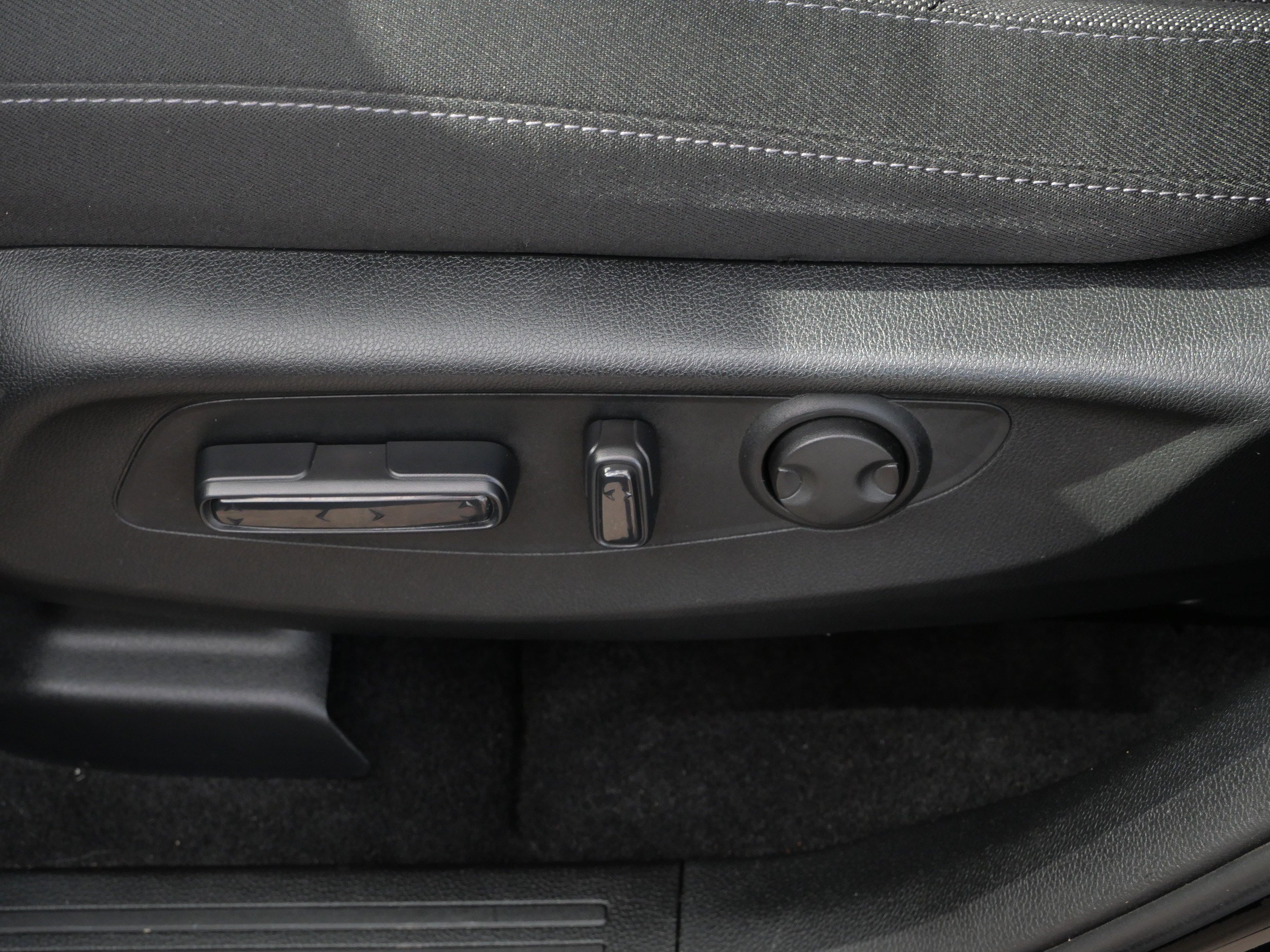 Certified 2024 Honda CR-V EX image 20