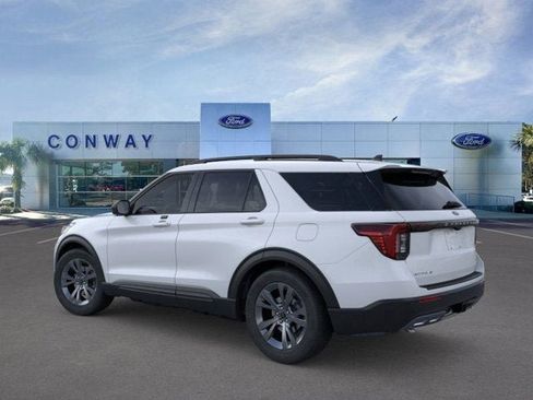 New 2026 Ford Explorer Active w/ Active Comfort Package image 4