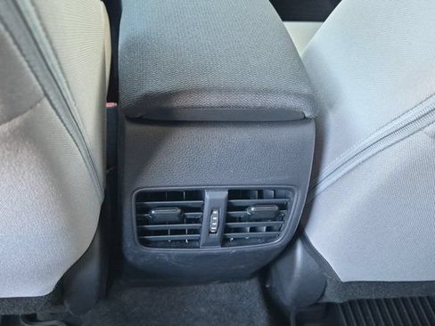 Used 2026 Toyota Corolla Cross L FWD image 16
