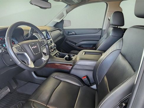 Used 2020 GMC Yukon SLT w/ Premium Edition image 16