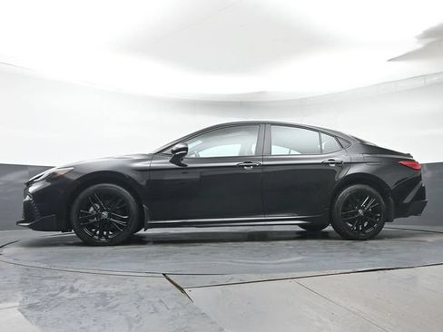 Used 2026 Toyota Camry SE AWD/4WD image 32