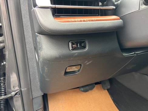 New 2026 Lincoln Navigator Black Label AWD/4WD image 13