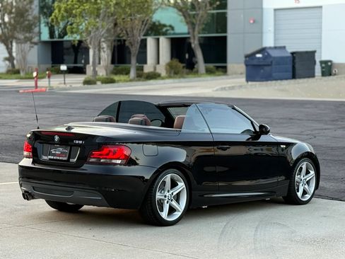 Used 2009 BMW 135i Convertible RWD image 11
