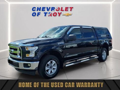 Used 2017 Ford F150 XLT AWD/4WD image 4