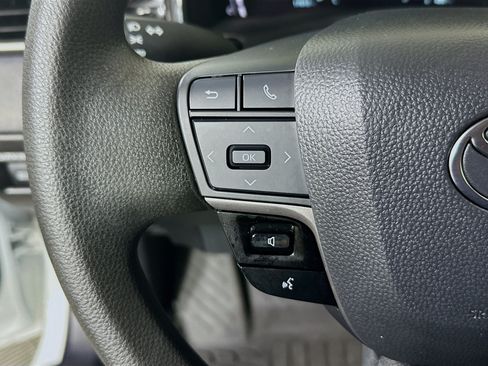 Used 2025 Toyota Camry LE FWD image 16
