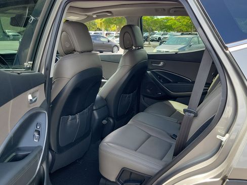 Used 2017 Hyundai Santa Fe Sport FWD image 14