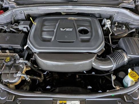 Used 2018 Jeep Grand Cherokee Limited image 24