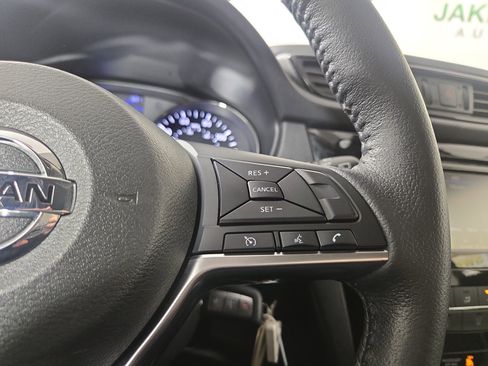 Used 2020 Nissan Rogue S w/ Special Edition Package image 16