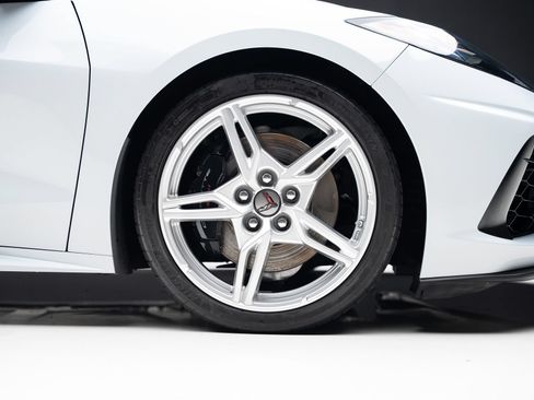 Used 2023 Chevrolet Corvette Stingray Premium Cpe w/ Z51 Performance Package RWD image 42