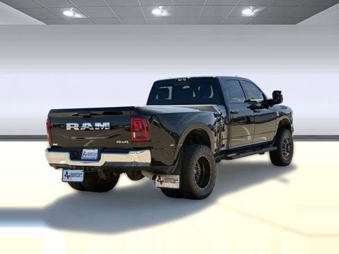 New 2025 RAM 3500 Tradesman AWD/4WD image 9
