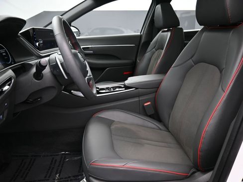 Used 2023 Hyundai Sonata SEL Plus image 10