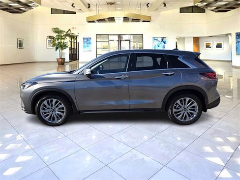 Used 2025 INFINITI QX50 Pure image 4