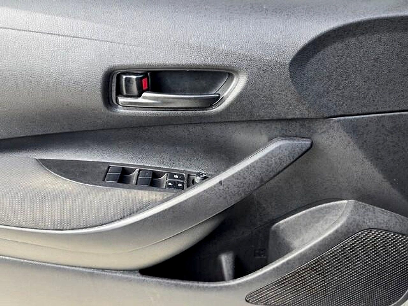 Used 2026 Toyota Corolla LE FWD image 24
