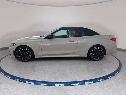 Used 2026 BMW M440i Convertible w/ Premium Package RWD image 11