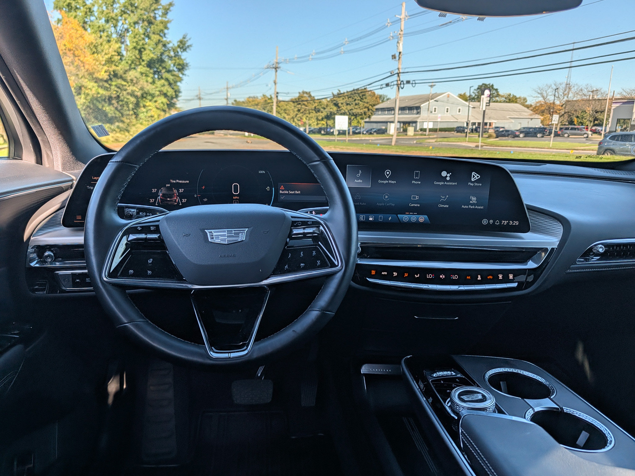 Used 2024 Cadillac Lyriq Luxury AWD/4WD image 32