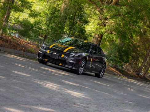 Used 2020 Dodge Charger R/T w/ Plus Group RWD image 47