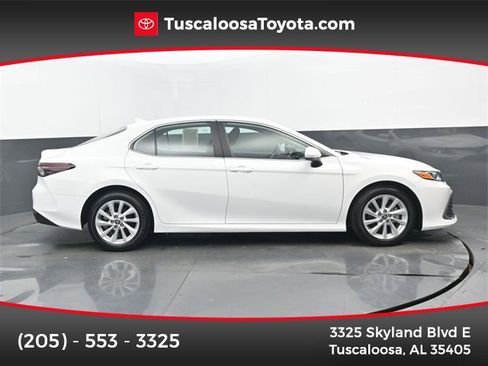 Used 2024 Toyota Camry LE image 1