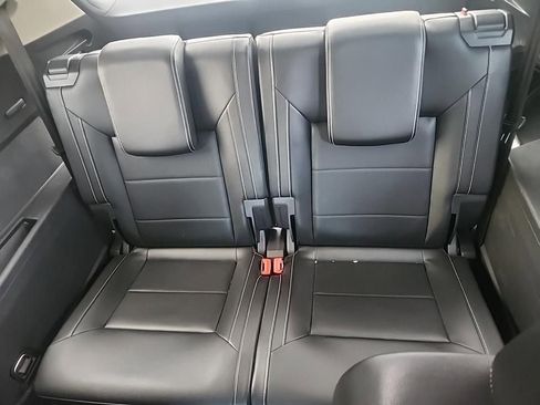 Used 2022 Volkswagen Atlas SE w/ Black Wheel Package image 9