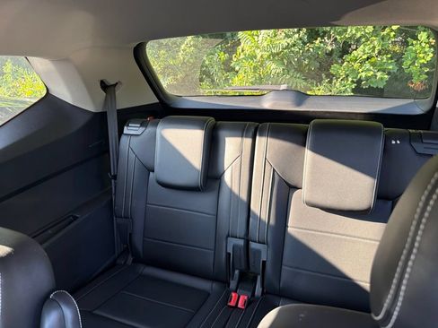 Used 2022 Volkswagen Atlas SE FWD image 12