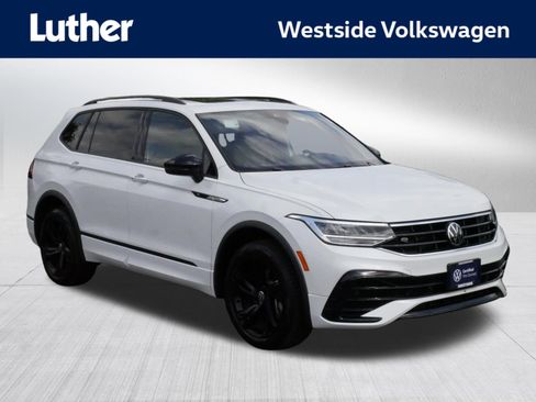 Certified 2023 Volkswagen Tiguan SE R-Line AWD/4WD image 1
