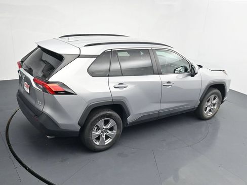 Used 2024 Toyota RAV4 XLE AWD/4WD image 31